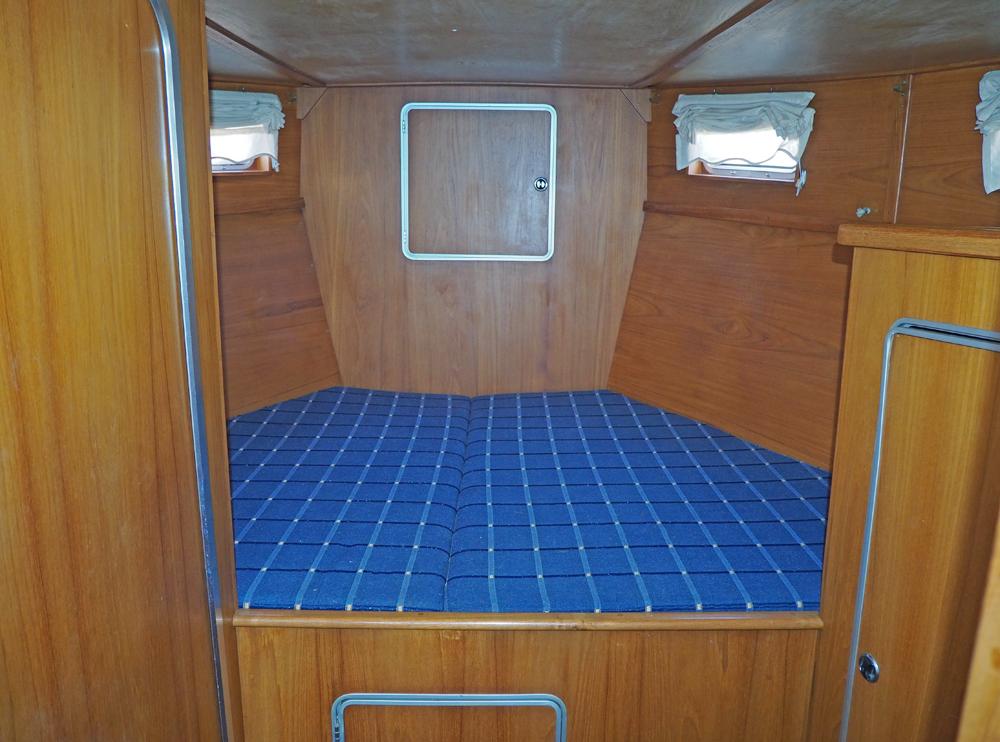 Aft cabin, Accommodation